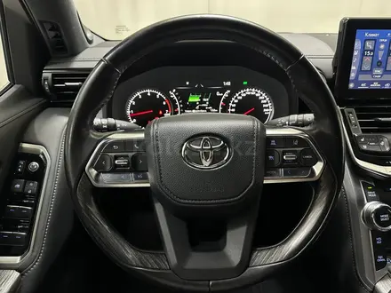 Toyota Land Cruiser Premium+ 2022 года за 47 400 000 тг. в Алматы – фото 13