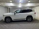 Toyota Land Cruiser Premium+ 2022 года за 47 400 000 тг. в Алматы – фото 3