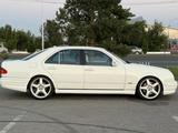 Mercedes-Benz E 55 AMG 2001 годаүшін8 000 000 тг. в Тараз – фото 5