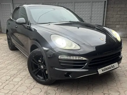 Porsche Cayenne 2012 года за 12 000 000 тг. в Алматы