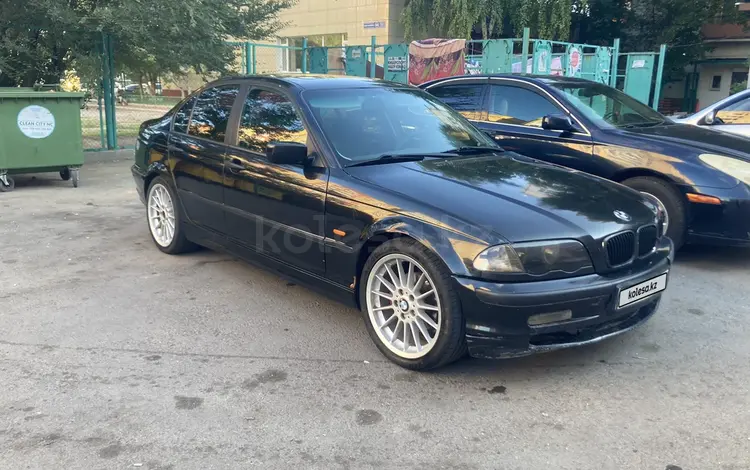 BMW 318 2001 года за 3 000 000 тг. в Астана