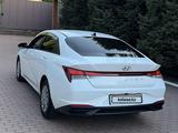 Hyundai Elantra 2022 года за 8 500 000 тг. в Алматы – фото 2
