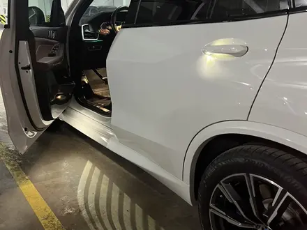 BMW X5 2020 года за 40 000 000 тг. в Астана – фото 2