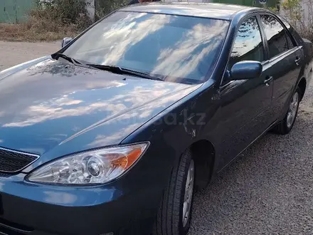 Toyota Camry 2003 года за 5 800 000 тг. в Актобе – фото 3