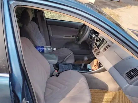 Toyota Camry 2003 года за 5 800 000 тг. в Актобе – фото 5