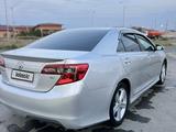 Toyota Camry 2014 года за 6 800 000 тг. в Атырау – фото 5