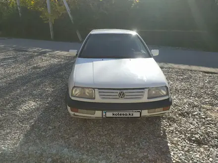 Volkswagen Vento 1994 года за 1 100 000 тг. в Шымкент