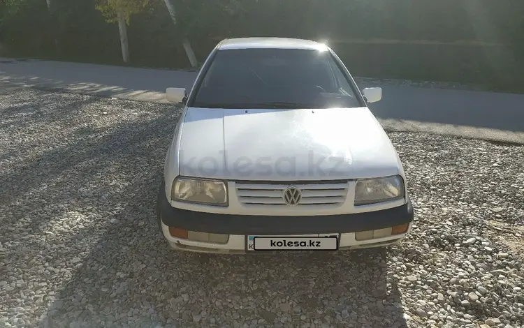 Volkswagen Vento 1994 года за 1 100 000 тг. в Шымкент
