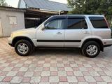 Honda CR-V 2000 года за 3 900 000 тг. в Алматы – фото 2