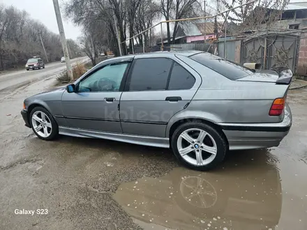 BMW 325 1993 года за 2 100 000 тг. в Алматы – фото 5