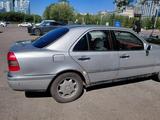 Mercedes-Benz C 200 1995 года за 1 100 000 тг. в Астана – фото 3