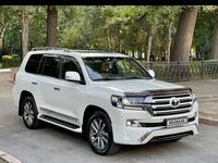 Toyota Land Cruiser 2017 года за 33 500 000 тг. в Алматы