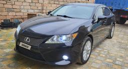 Lexus ES 300h 2013 годаfor8 200 000 тг. в Актау