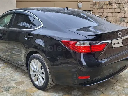 Lexus ES 300h 2013 года за 8 200 000 тг. в Актау – фото 8