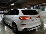 BMW X5 2019 года за 33 500 000 тг. в Шымкент – фото 3