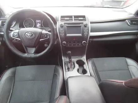 Toyota Camry 2016 года за 6 720 100 тг. в Актобе – фото 9