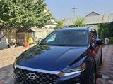 Hyundai Santa Fe 2019 года за 10 950 000 тг. в Алматы