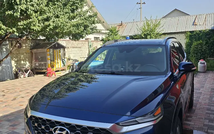 Hyundai Santa Fe 2019 годаүшін10 950 000 тг. в Алматы