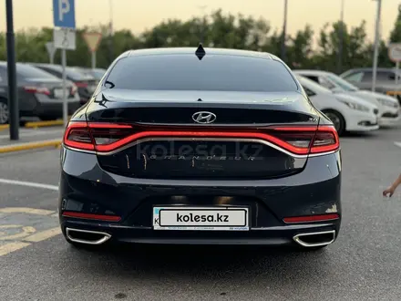 Hyundai Grandeur 2018 года за 11 500 000 тг. в Шымкент – фото 14