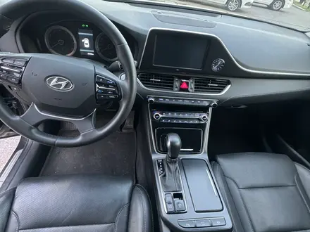 Hyundai Grandeur 2018 года за 11 500 000 тг. в Шымкент – фото 20