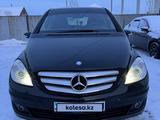 Mercedes-Benz B 170 2006 годаfor3 800 000 тг. в Астана