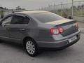 Volkswagen Passat 2007 года за 3 800 000 тг. в Есик – фото 4