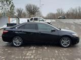 Toyota Camry 2015 года за 6 500 000 тг. в Актобе – фото 2