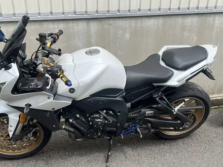 Yamaha  FZR1000 2010 года за 3 200 000 тг. в Алматы