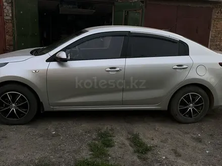 Kia Rio 2020 года за 8 300 000 тг. в Усть-Каменогорск – фото 2