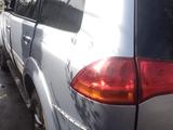 Крышка багажника фонари крылья Мицубиши Паджеро Спорт за 20 000 тг. в Костанай – фото 2