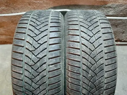 Резина б у 225*55*16 Dunlop, (M + S), 2 шт., б у из Европы. за 25 000 тг. в Караганда