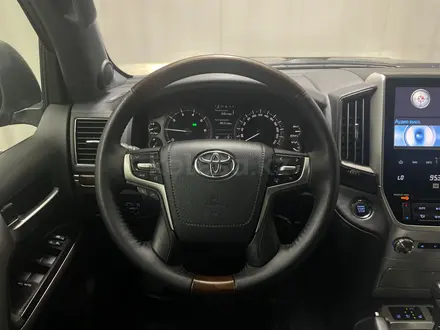 Toyota Land Cruiser 2016 года за 30 900 000 тг. в Алматы – фото 13
