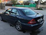 Mercedes-Benz C 200 2001 года за 2 500 000 тг. в Тараз – фото 3