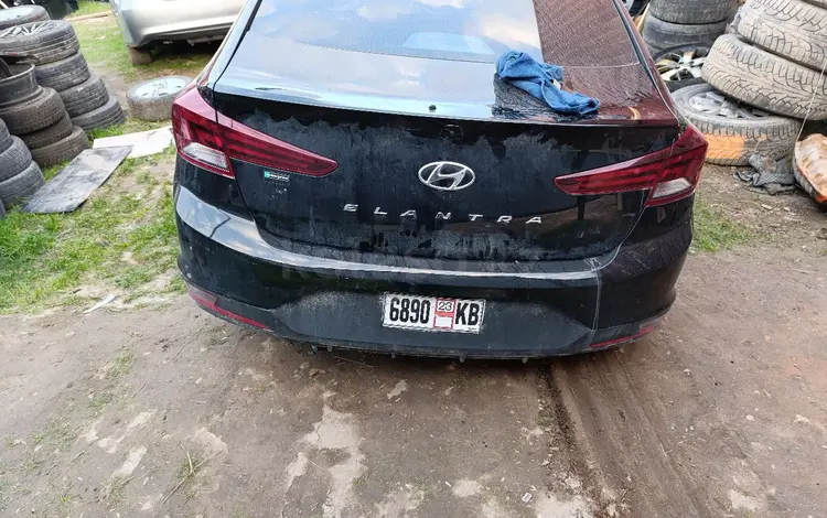 Hyundai Elantra 2019 года за 10 000 тг. в Алматы