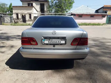 Mercedes-Benz E 280 1996 года за 3 900 000 тг. в Алматы – фото 3