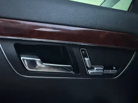 Mercedes-Benz S 500 2006 года за 6 000 000 тг. в Актобе – фото 24