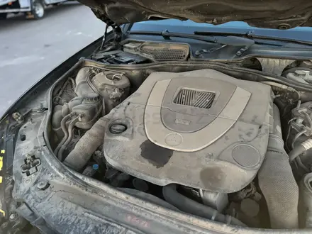 Mercedes-Benz S 500 2006 года за 6 000 000 тг. в Актобе – фото 48