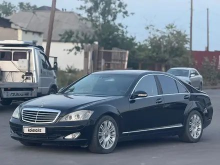 Mercedes-Benz S 500 2006 года за 6 000 000 тг. в Актобе – фото 6