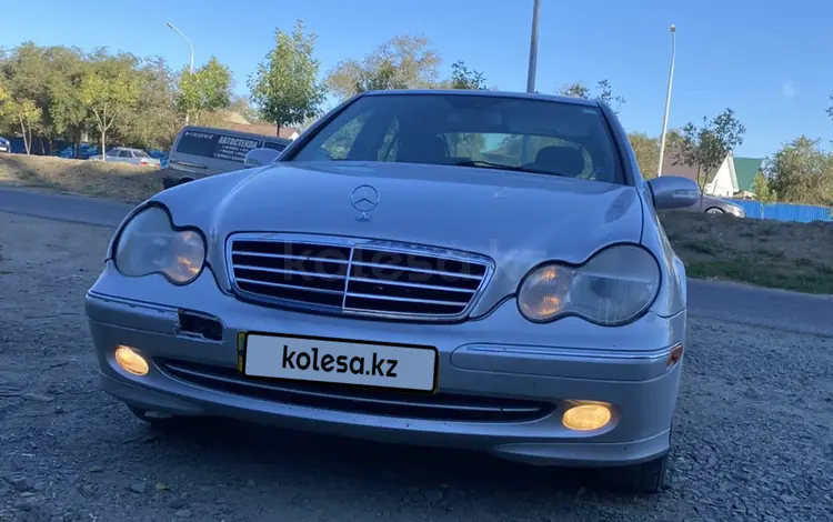 Mercedes-Benz C 230 2003 года за 3 200 000 тг. в Атырау