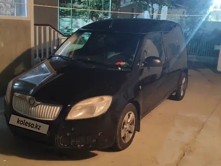 Skoda Roomster 2008 года за 2 900 000 тг. в Актау – фото 2