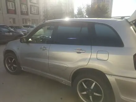 Toyota RAV4 2004 года за 4 900 000 тг. в Алматы – фото 3