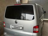 Volkswagen Caravelle 2006 годаfor7 200 000 тг. в Шымкент – фото 5