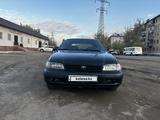 Toyota Carina E 1995 года за 1 800 000 тг. в Усть-Каменогорск – фото 2