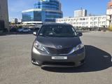 Toyota Sienna 2015 годаfor13 600 000 тг. в Астана