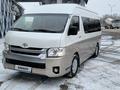 Toyota Hiace 2015 года за 16 700 000 тг. в Алматы