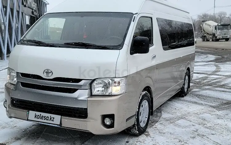 Toyota Hiace 2015 года за 16 700 000 тг. в Алматы