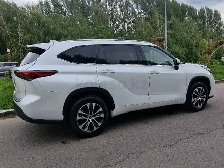 Toyota Highlander 2022 года за 26 500 000 тг. в Алматы – фото 14