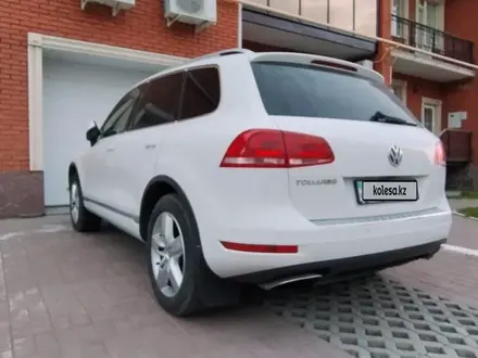 Volkswagen Touareg 2013 года за 9 500 000 тг. в Костанай – фото 4