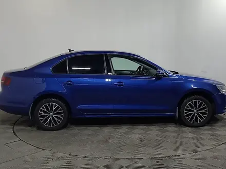 Volkswagen Jetta 2018 года за 6 790 000 тг. в Алматы – фото 4