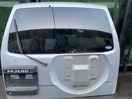 Крышка багажника паджероүшін140 000 тг. в Усть-Каменогорск